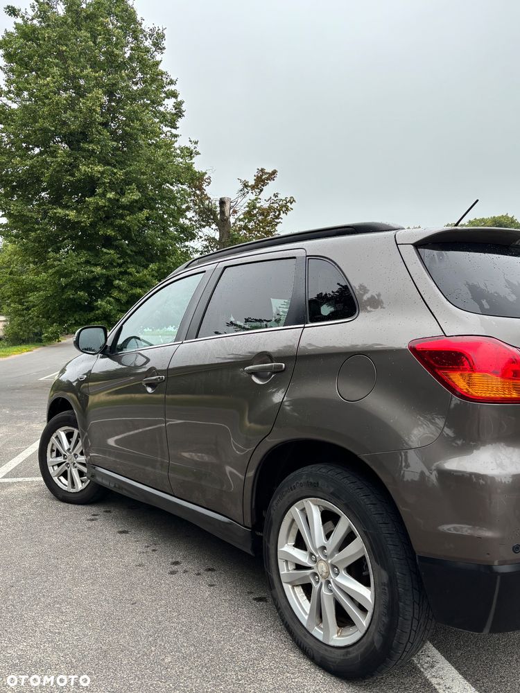 Mitsubishi ASX - 4