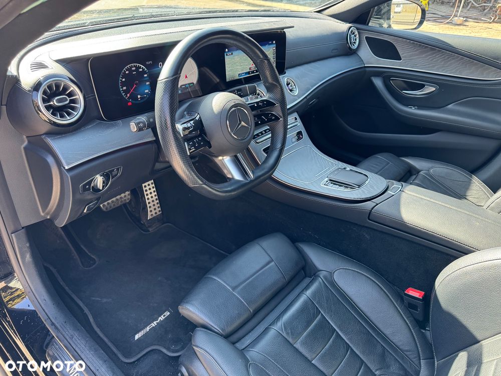 Mercedes-Benz CLS 300 d 4Matic 9G-TRONIC AMG Line - 26