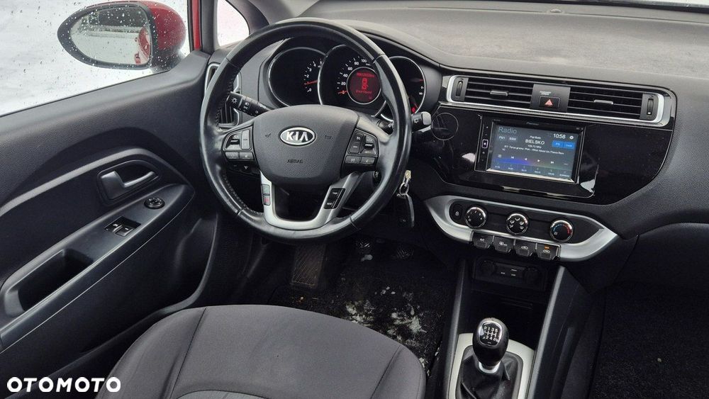Kia Rio 1.4 crdi Business Line - 16