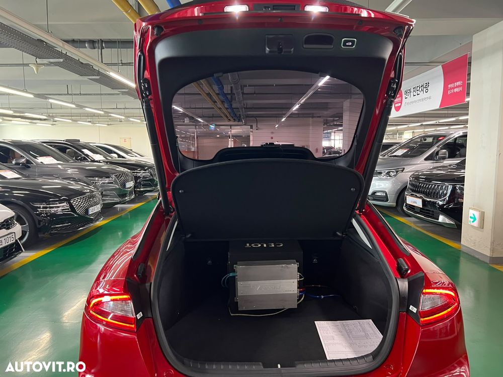 Kia Stinger - 20