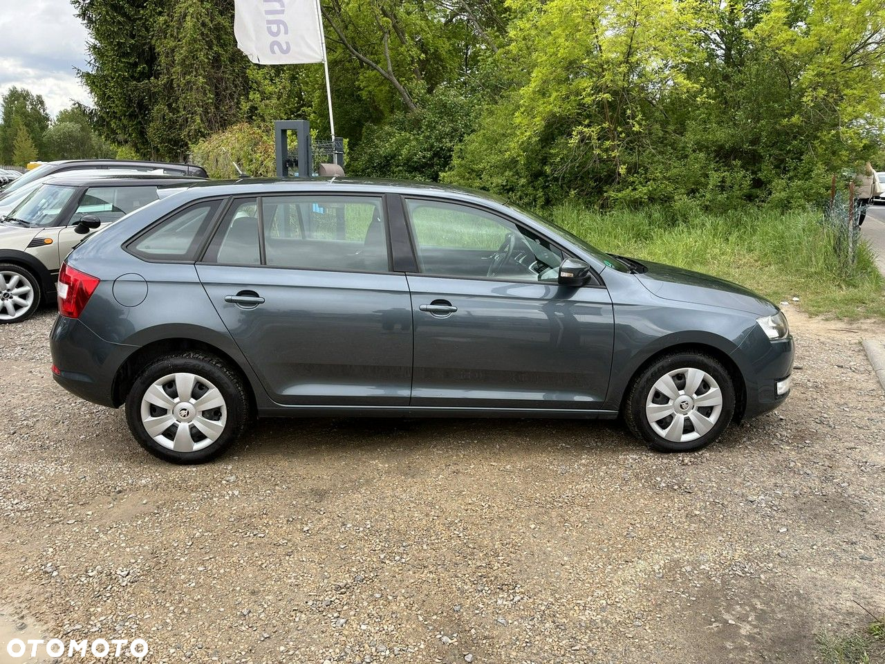 Skoda RAPID - 7