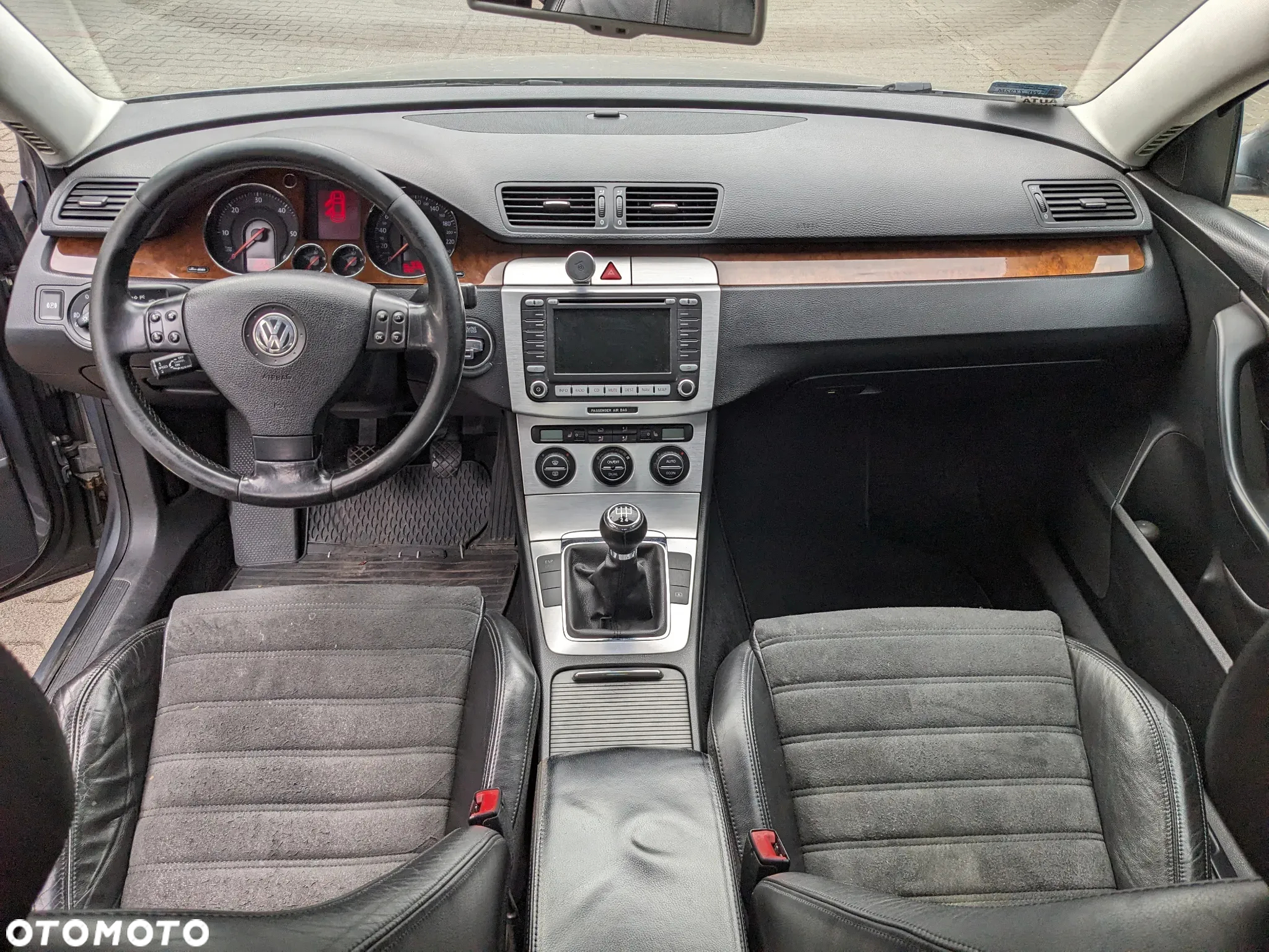 Volkswagen Passat - 9