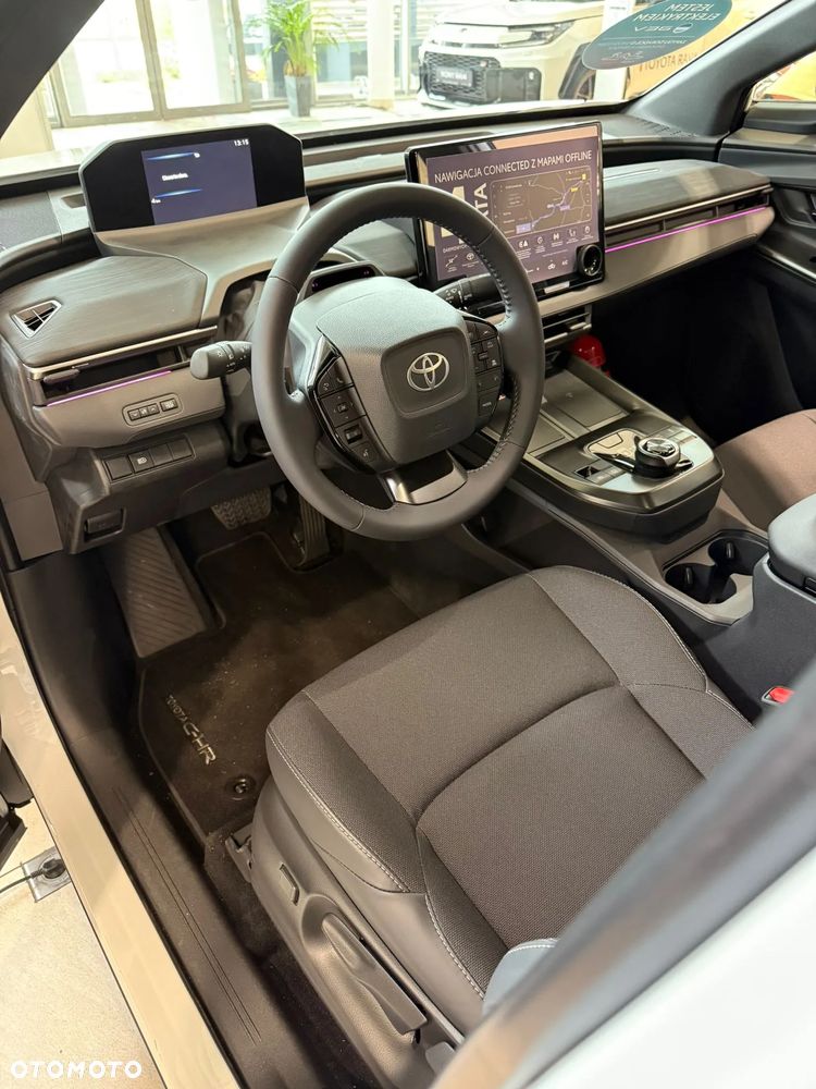 Toyota C-HR+ - 5