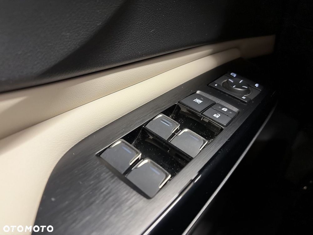 Lexus ES 300h Business Edition - 20