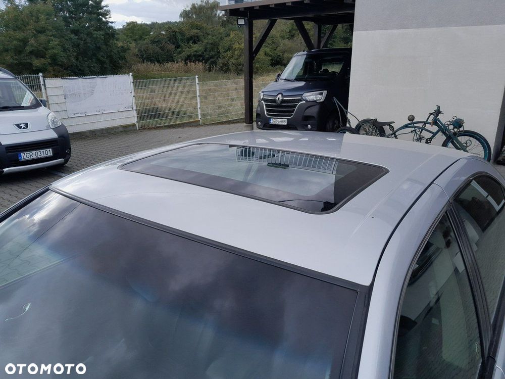 Nissan Maxima 2.0 Elegance - 9