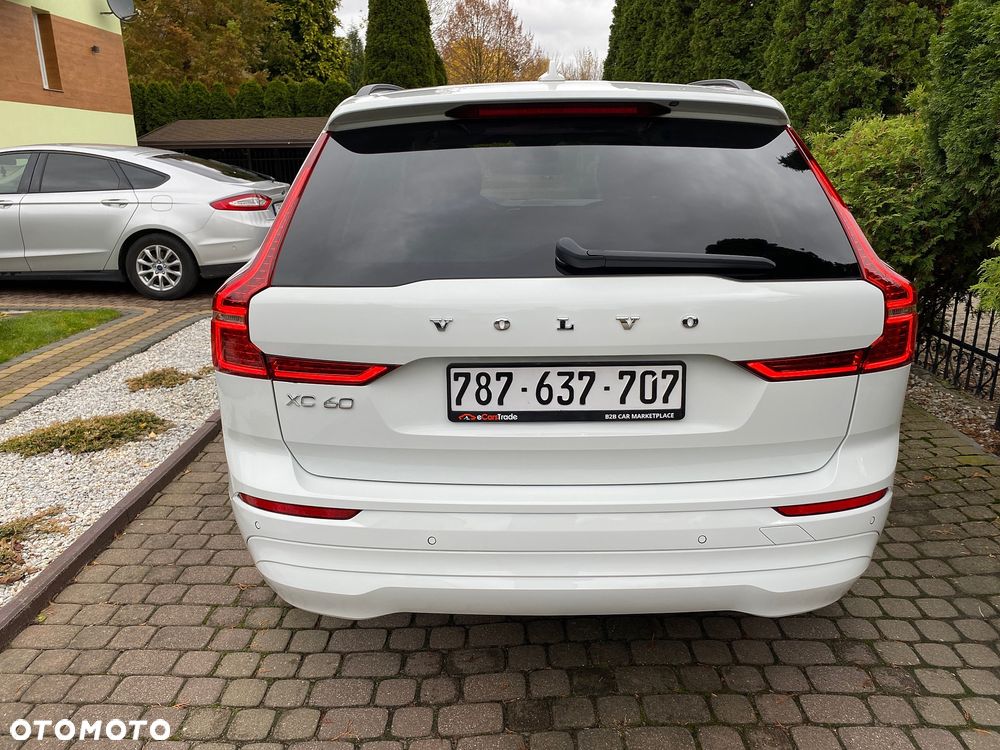 Volvo XC 60 B4 D AWD Geartronic Momentum Pro - 3