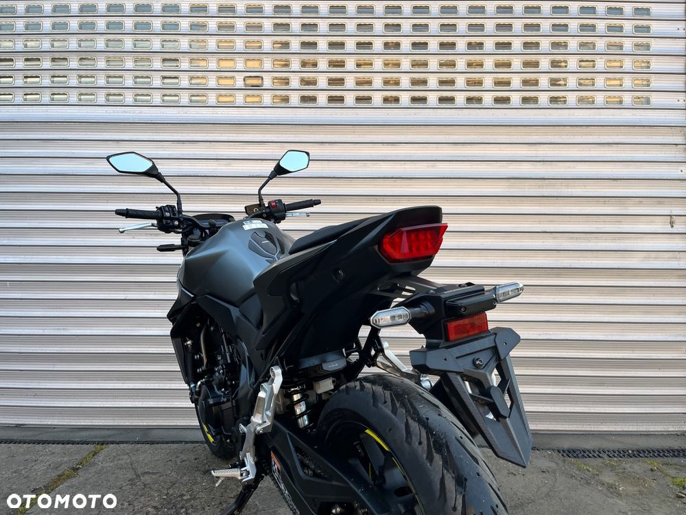 Honda Hornet - 27