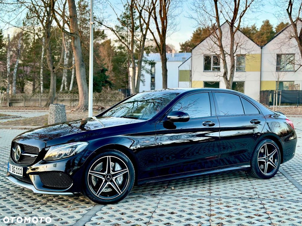 Mercedes-Benz Klasa C AMG 43 4Matic 9G-TRONIC - 31