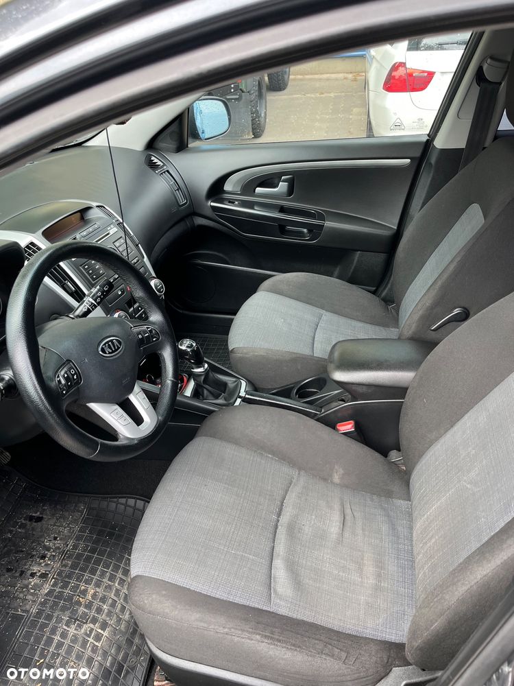 Kia Ceed 1.6 Crdi M - 12