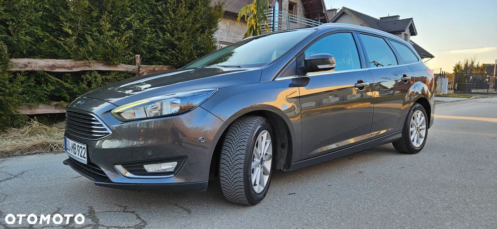 Ford Focus 1.0 EcoBoost Titanium - 17