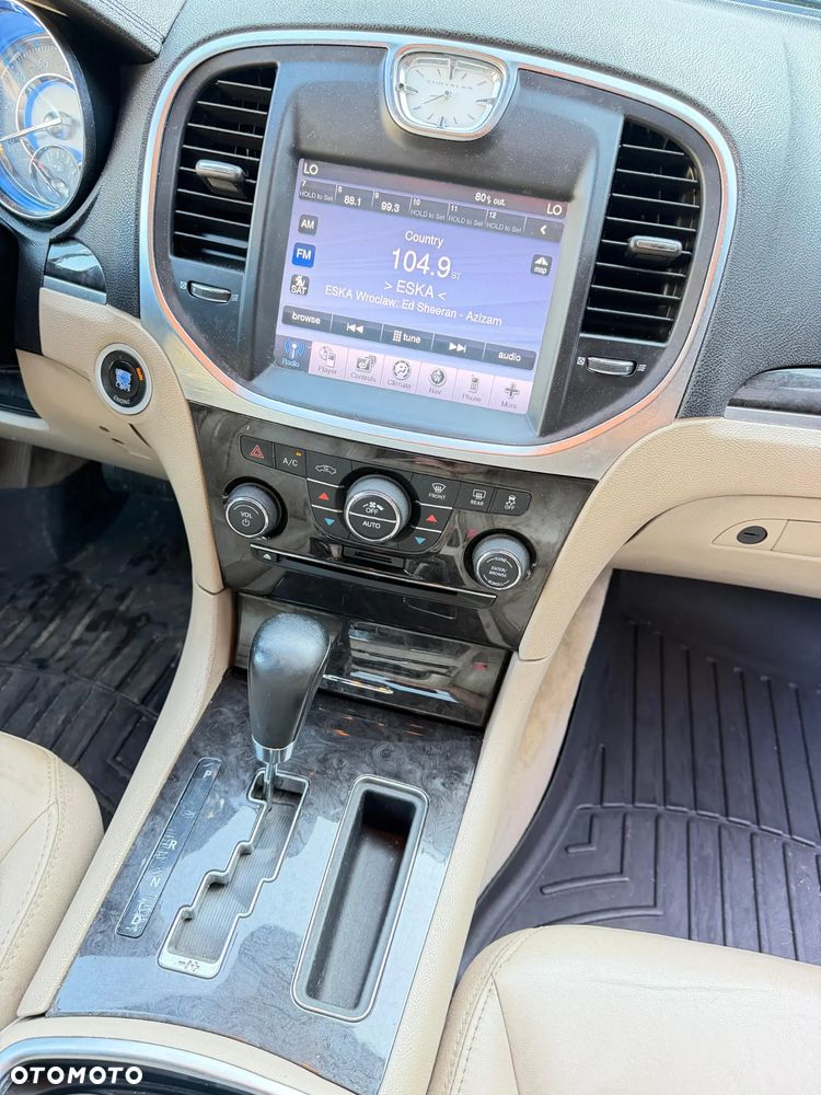Chrysler 300 - 15
