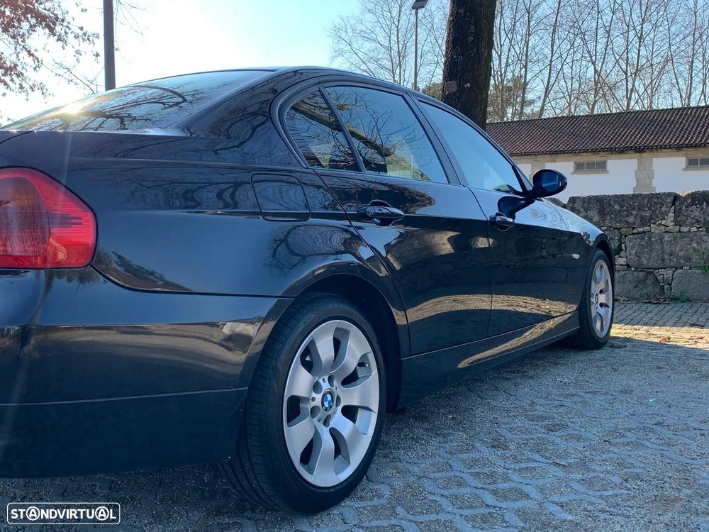 BMW 320 d - 1