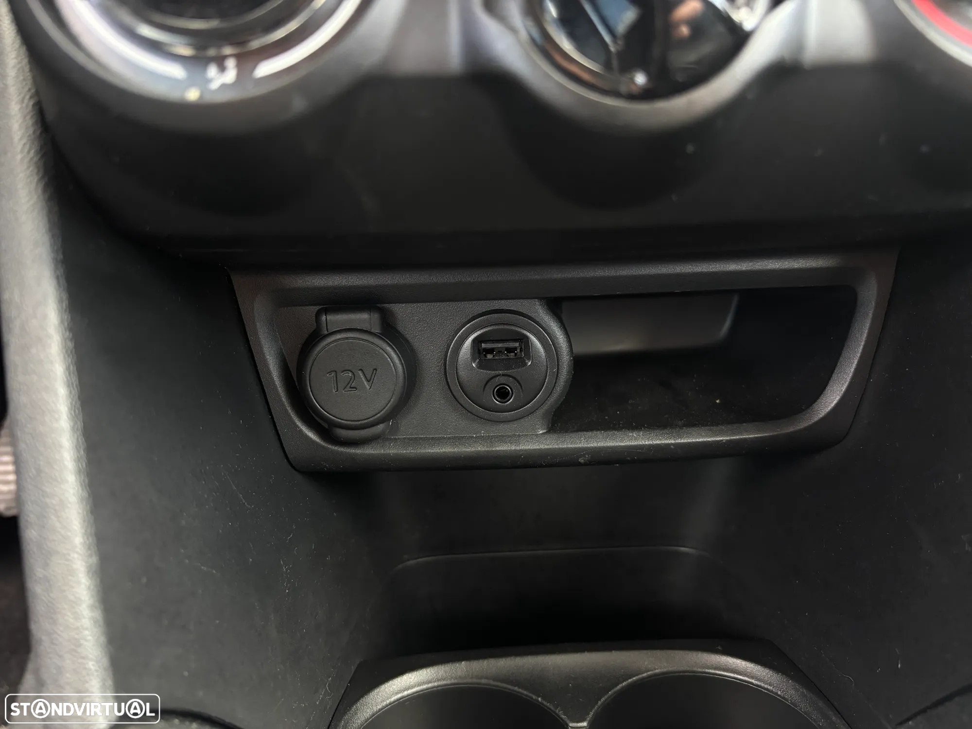 Peugeot 208 1.6 BlueHDi Active - 14