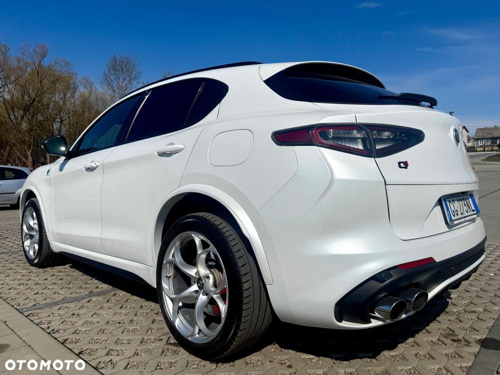 Alfa Romeo Stelvio 2.9 V6 Bi-Turbo Quadrifoglio Q4 - 39