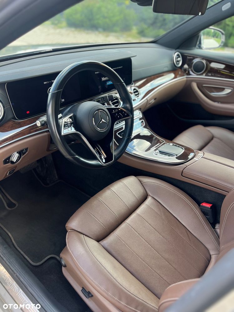 Mercedes-Benz Klasa E 220 d 4-Matic Avantgarde - 11