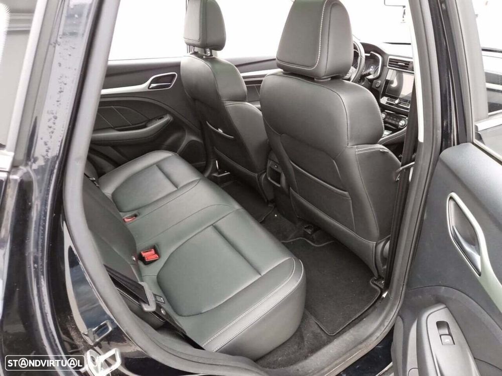 MG ZS - 10