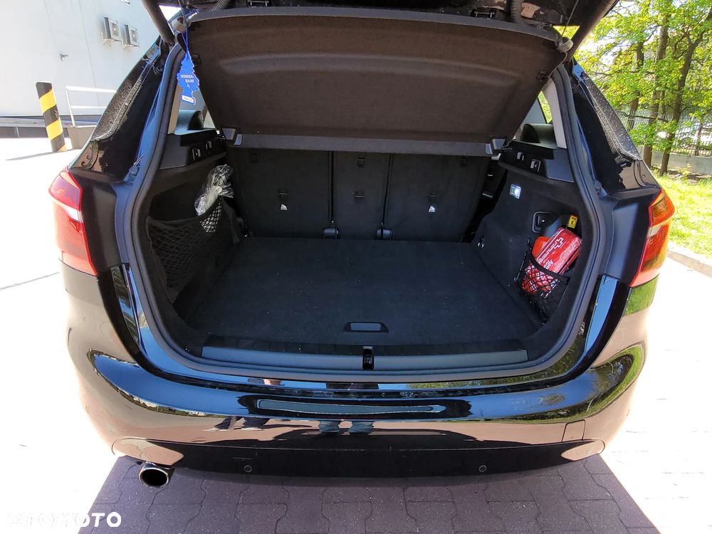 BMW Seria 2 218i Advantage - 10