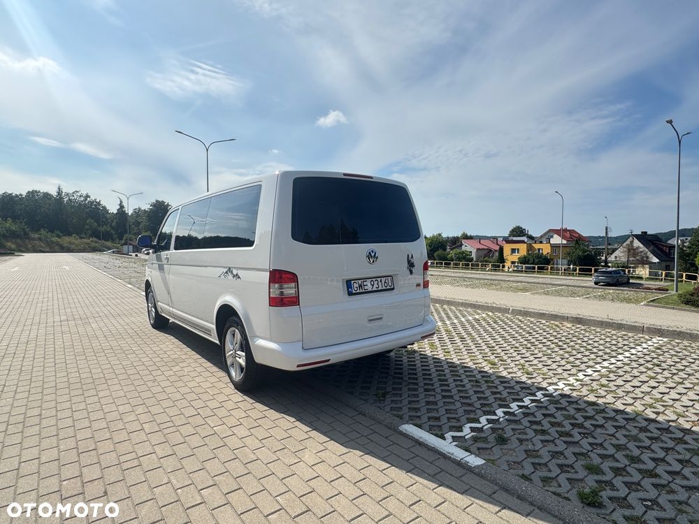 Volkswagen Caravelle - 9