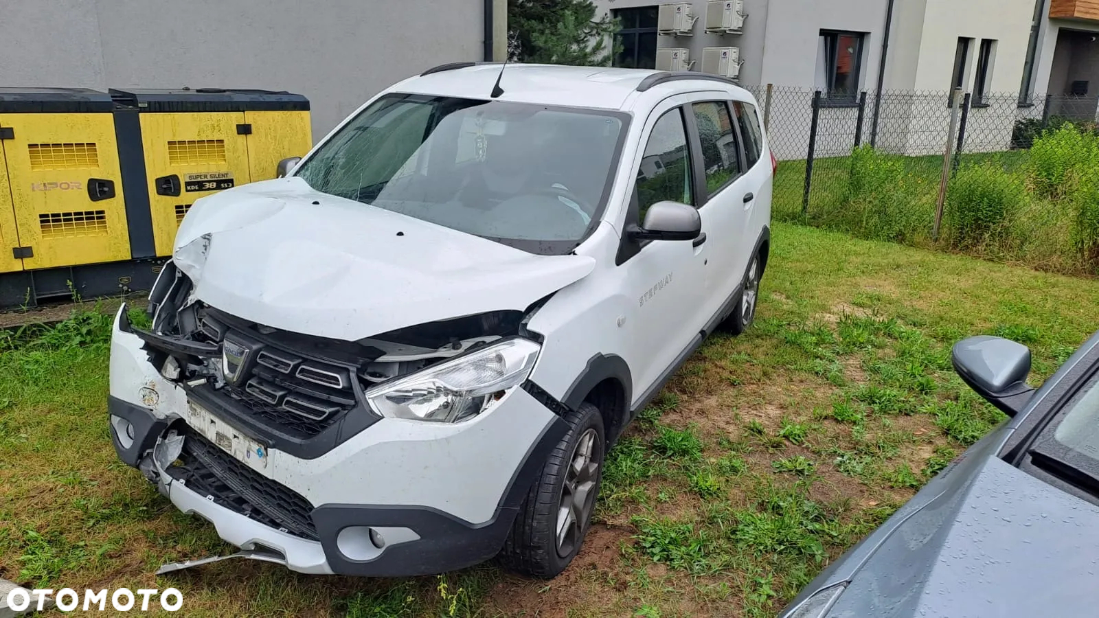 Dacia Lodgy 1.5 Blue dCi Laureate S&S EU6d - 4