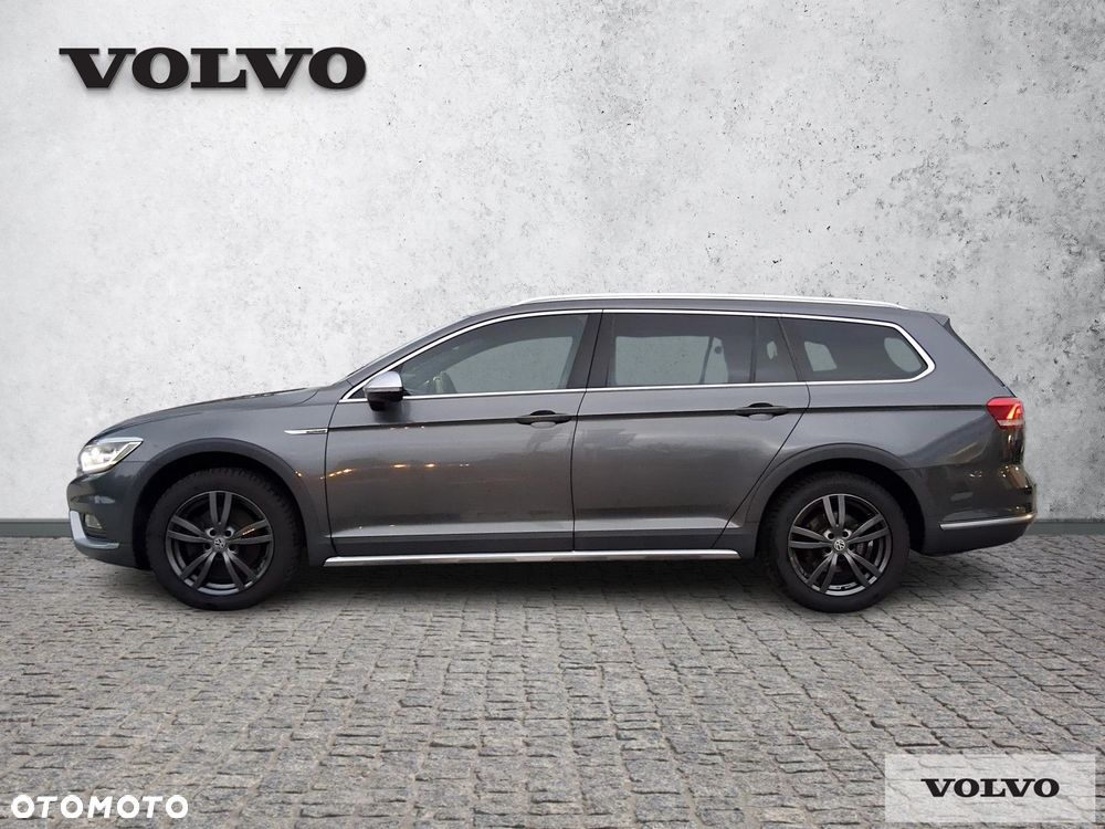 Volkswagen Passat - 2