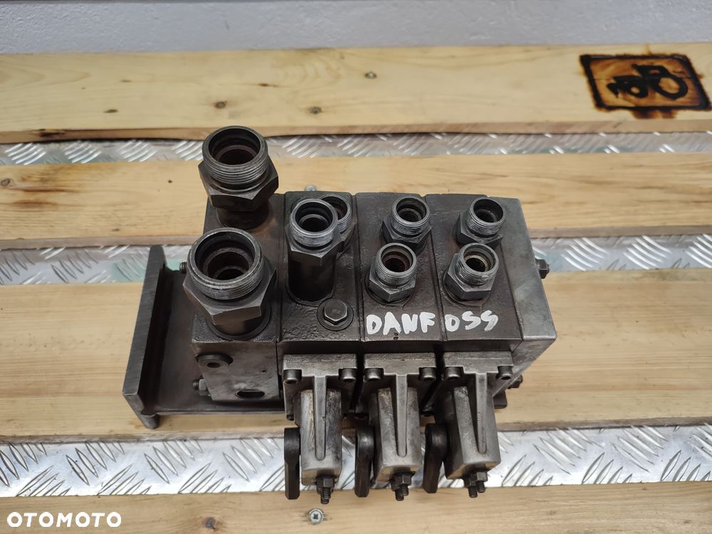 Rozdzielacz  Danfoss PVG 32 - 3