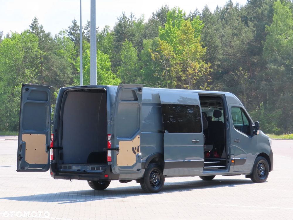 Renault Master 2.3 dCi 163 KM 7-Mio Osobowy + 895 Kg Ładowność Doka Dubel Brygadowy Ekstra Długi 4383 mm Furgon Blaszak HAK 2500 Kg Rozstaw Osi 4332 mm WZMACNIANY Napęd Na Tylną Oś Stan Auta Jak Nowy OKAZJA POLECAM - 14