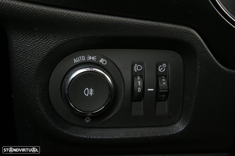 Opel Corsa 1.2 T GS - 23