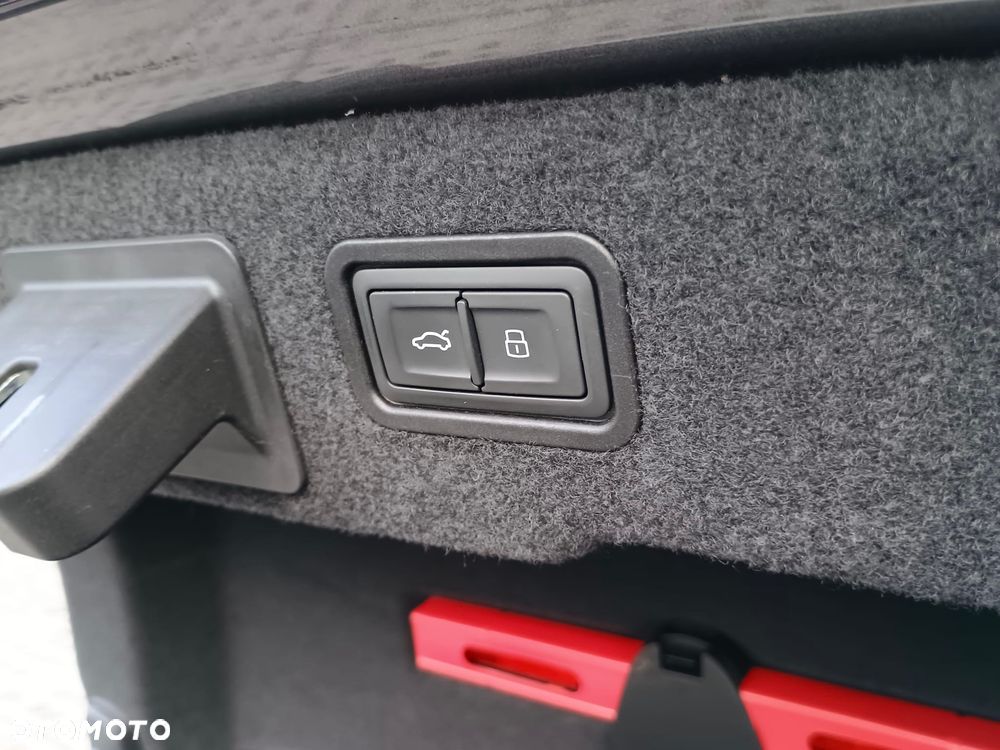 Audi A8 55 TFSI quattro tiptronic - 33