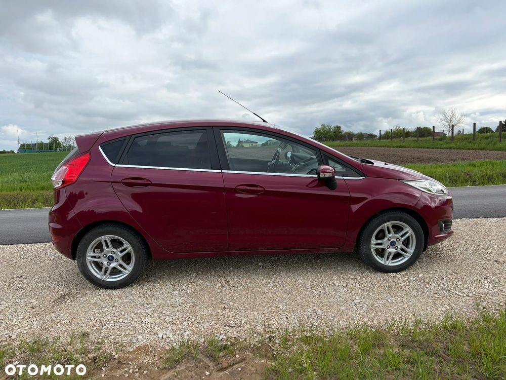 Ford Fiesta - 6