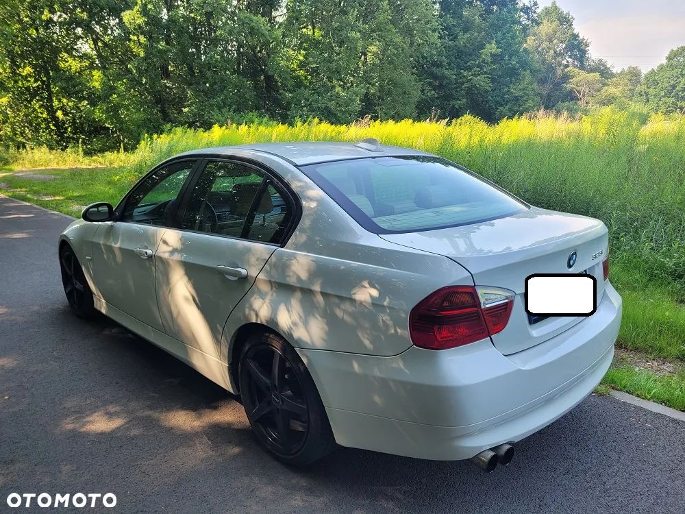 BMW Seria 3 325i - 4