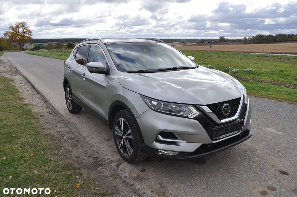 Nissan Qashqai 1.3 DIG-T N-Connecta EU6d - 1