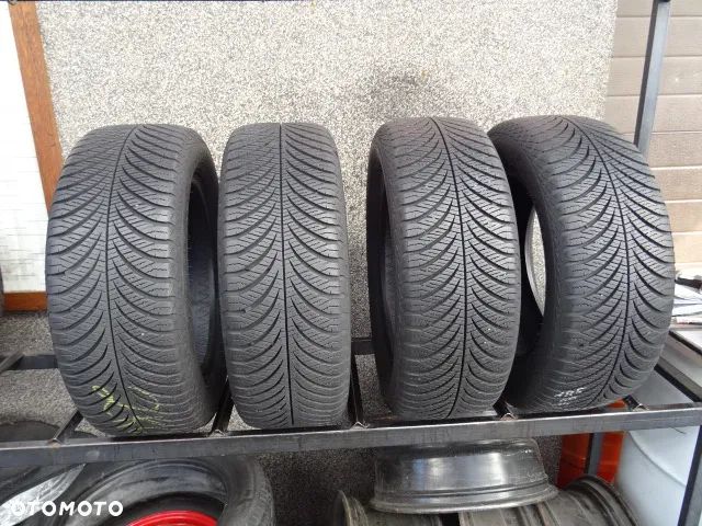 185/60/R14 82H Goodyear Vector Gen-2 4 Season - 1