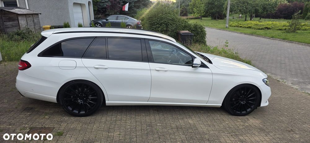 Mercedes-Benz Klasa E 220 d Business Edition 9G-TRONIC - 16