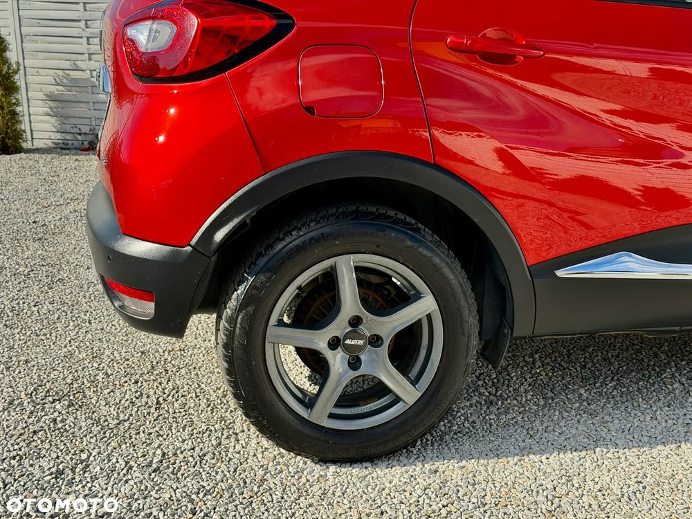 Renault Captur 1.2 TCe Helly Hansen EDC - 24