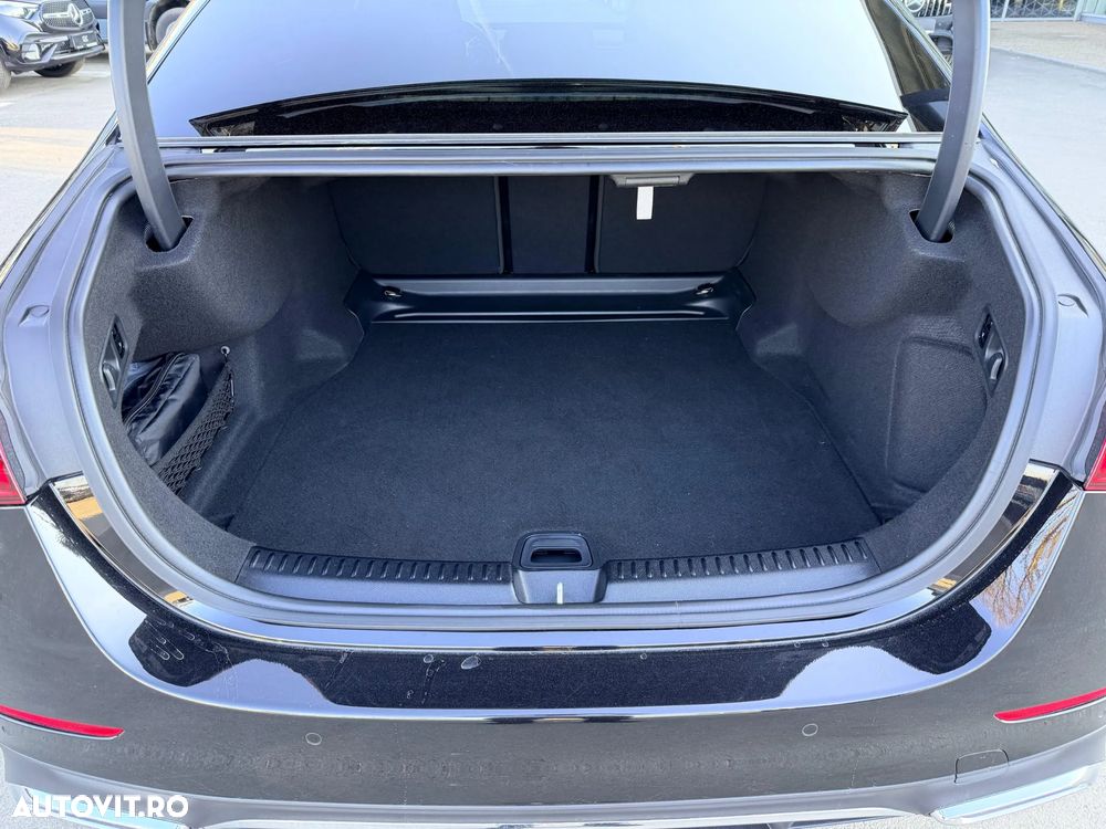 Mercedes-Benz E 200 4MATIC 9G-TRONIC AMG Line - 25