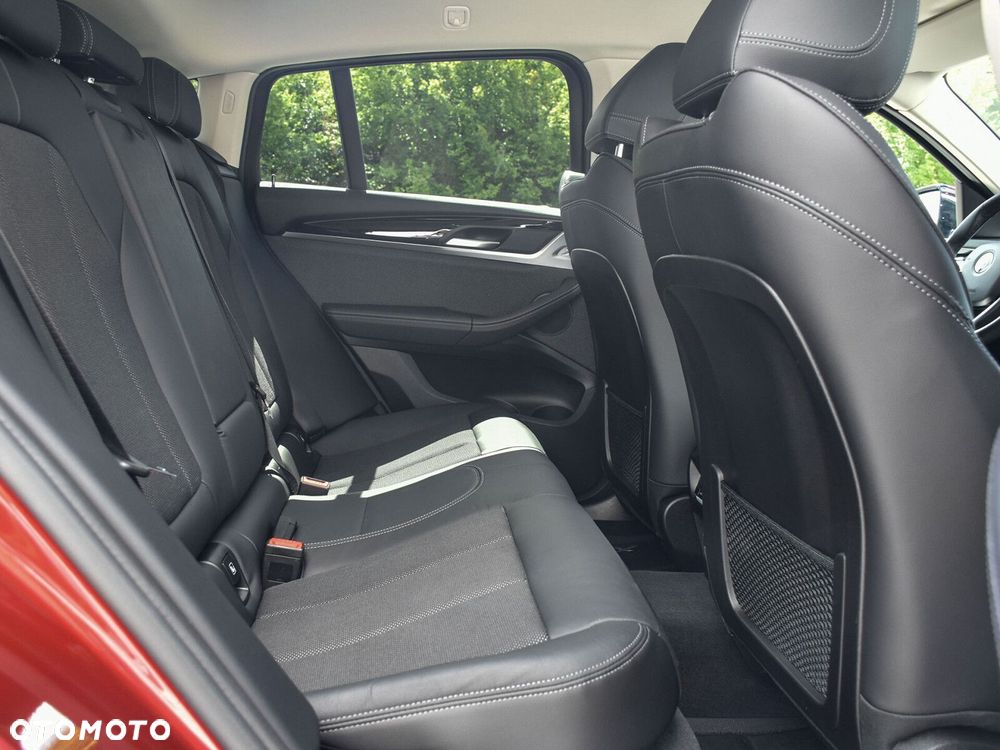 BMW X4 xDrive20d xLine sport - 22