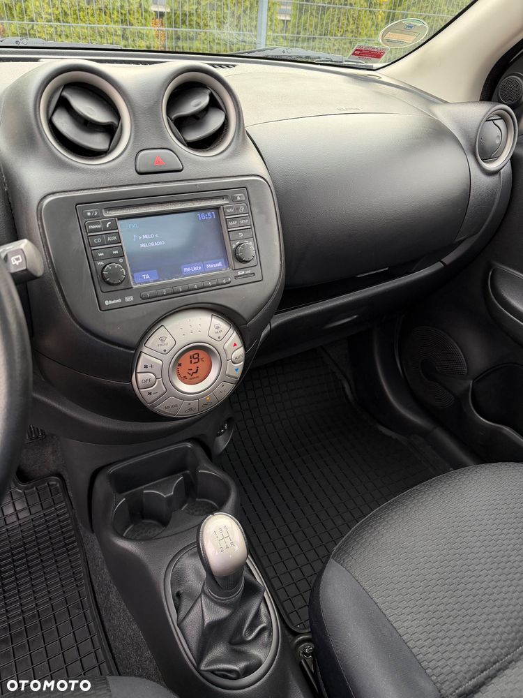 Nissan Micra 1.2 Bild der Frau - 22