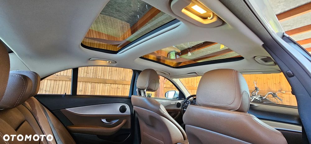 Mercedes-Benz Klasa E 220 d 4-Matic Business Edition 9G-TRONIC - 22