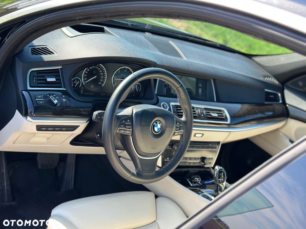 BMW 5GT 530d - 7