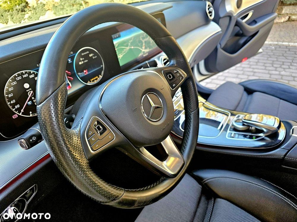 Mercedes-Benz Klasa E - 8