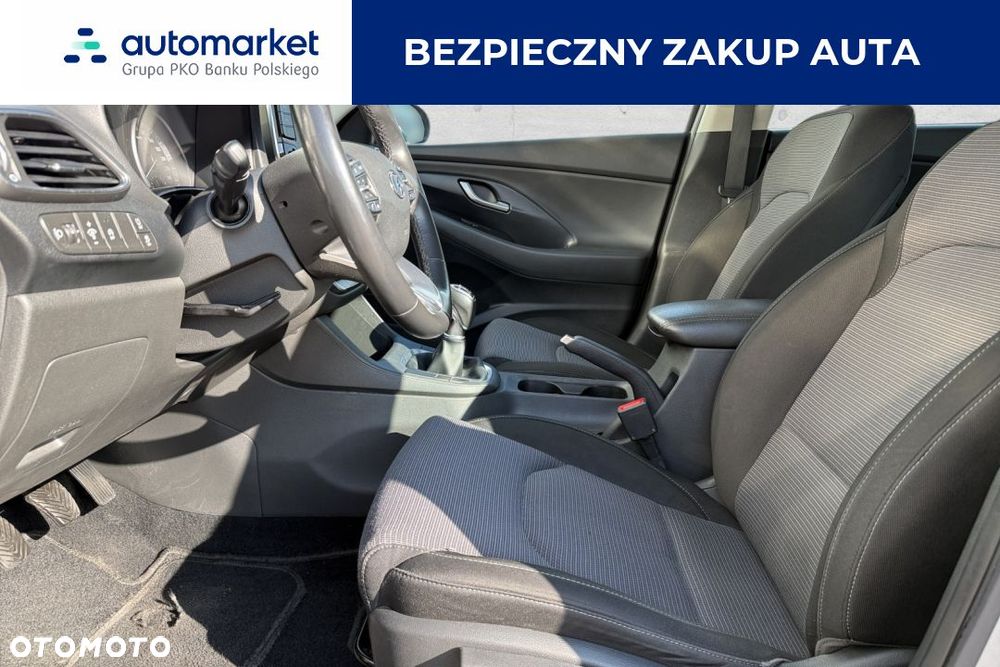 Hyundai i30 1.5 DPI Classic + - 12