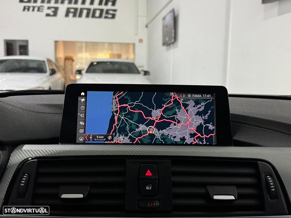 BMW 320 i Pack M Auto - 25