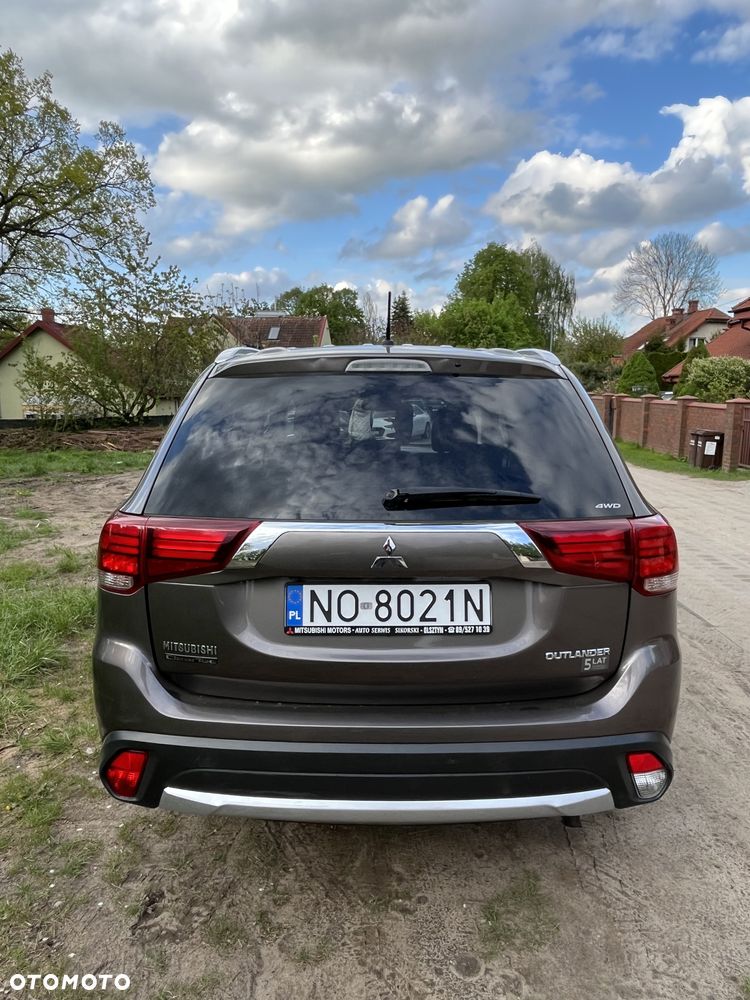 Mitsubishi Outlander 2.0 Intense + 4WD CVT - 5