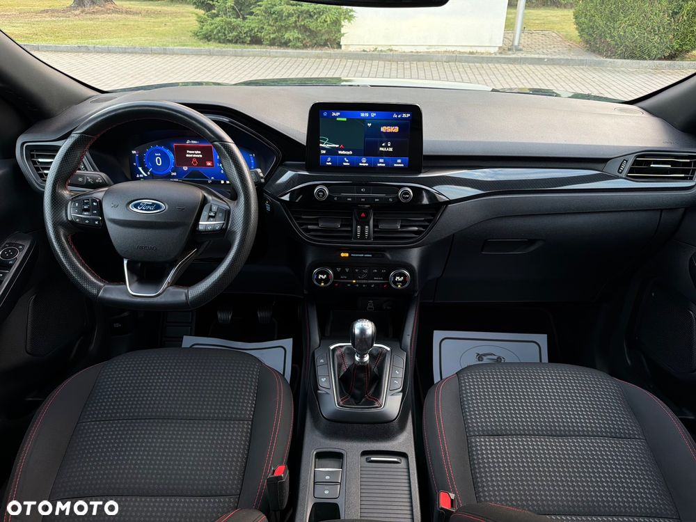 Ford Kuga 1.5 EcoBoost ST-LINE X - 40