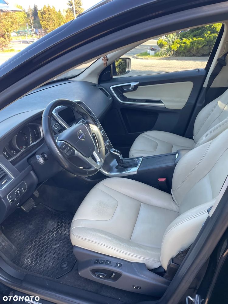 Volvo XC 60 D4 AWD Summum - 14