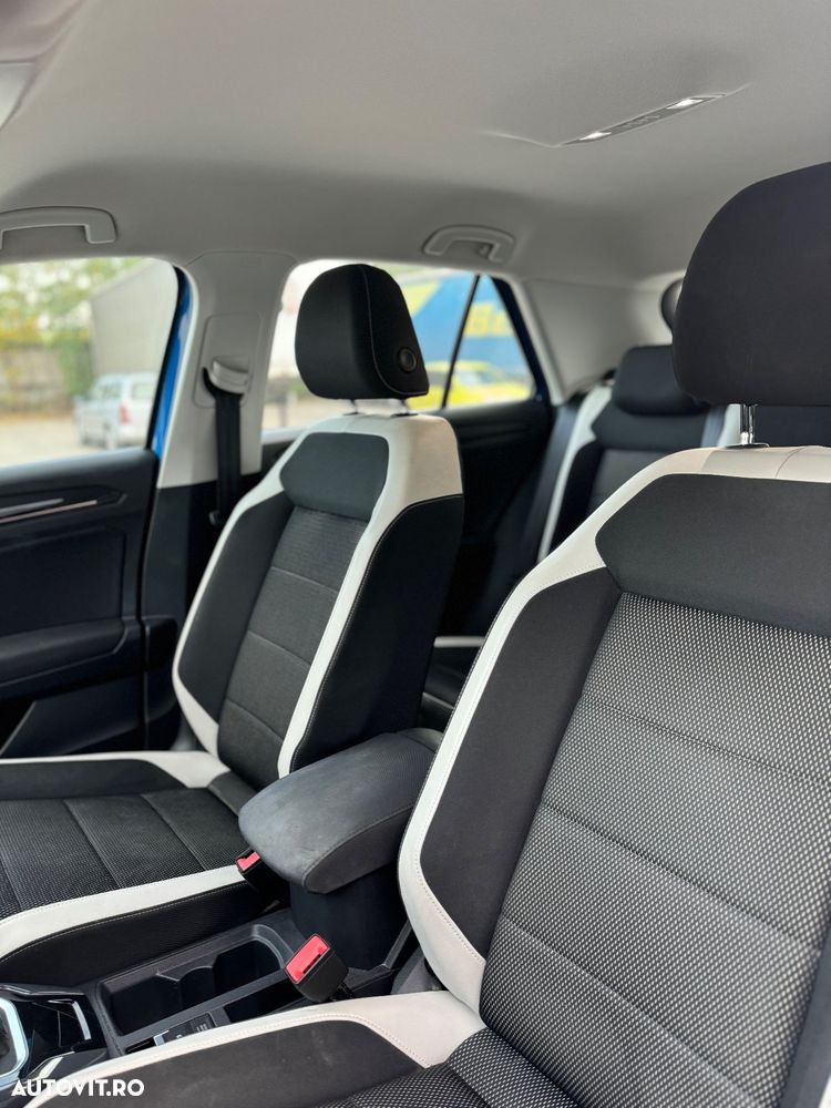 Volkswagen T-ROC - 15