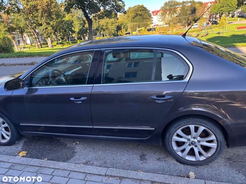 Skoda Superb 2008 photo 5