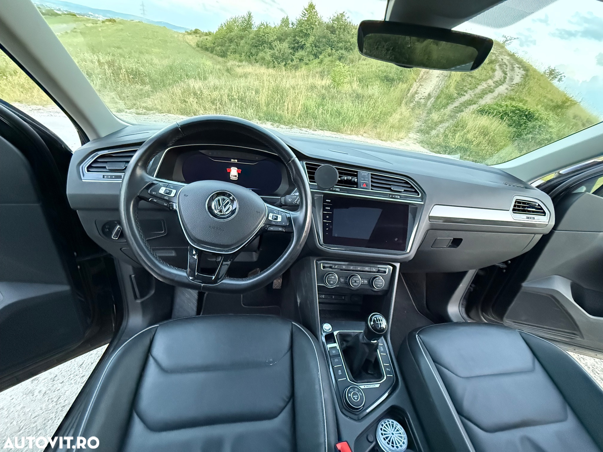 Volkswagen Tiguan 2.0 TDI 4Mot Highline - 14