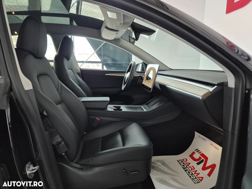 Tesla Model Y RWD - 11
