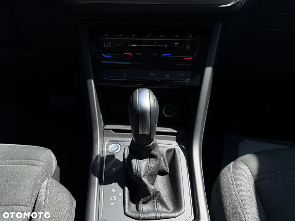 Volkswagen Touran 1.5 TSI EVO Comfortline Plus DSG - 16